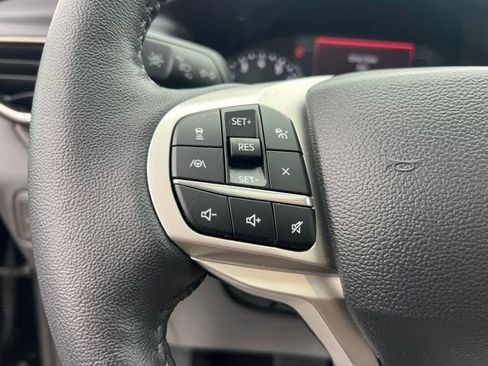 Certified 2024 Ford Explorer Limited w/ Equipment Group 301A AWD/4WD image 10