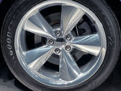 Used 2013 Dodge Challenger R/T image 12