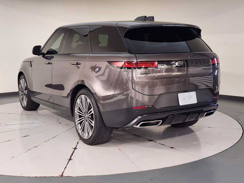 Used 2024 Land Rover Range Rover Sport SE AWD/4WD image 6