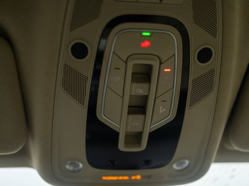 Used 2019 Audi Q7 3.0T Premium image 15