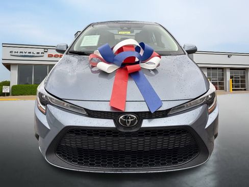 Used 2022 Toyota Corolla LE image 8