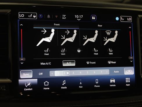 Used 2021 Chrysler Pacifica Limited AWD/4WD image 36