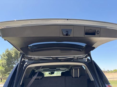 Used 2016 GMC Yukon SLT w/ Open Road Package image 27