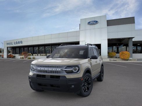 New 2025 Ford Bronco Sport Outer Banks AWD/4WD image 2
