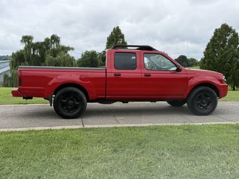 Used 2002 Nissan Frontier SVE AWD/4WD image 13