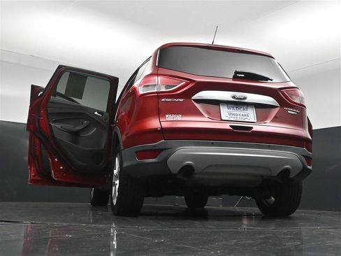 Used 2016 Ford Escape Titanium w/ Equipment Group 301A AWD/4WD image 40
