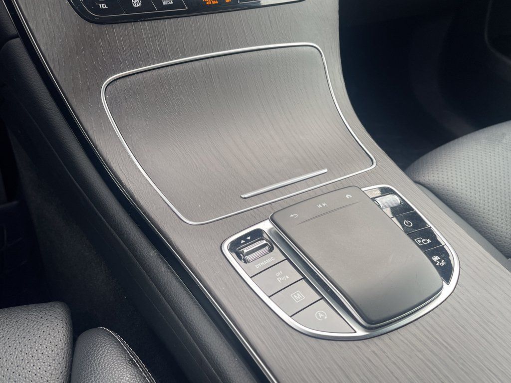 Used 2022 Mercedes-Benz GLC 300 4MATIC image 27