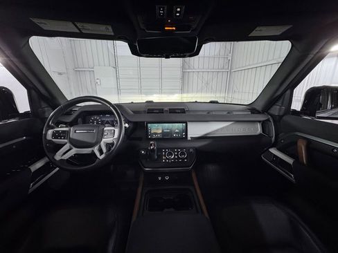 Used 2022 Land Rover Defender 110 X-Dynamic SE AWD/4WD image 23