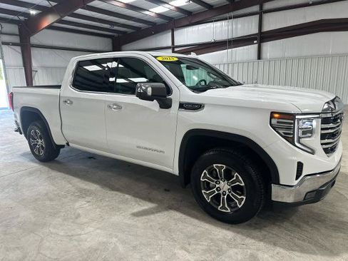 Used 2025 GMC Sierra 1500 SLT RWD image 7