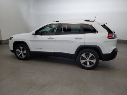 Used 2019 Jeep Cherokee Limited image 3