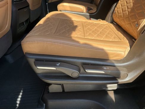 Used 2021 Cadillac Escalade Sport w/ Driver Assist Tech Package image 32