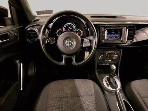 Used 2017 Volkswagen Beetle 1.8T S FWD image 5