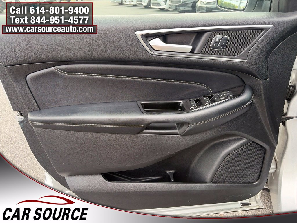 Used 2016 Ford Edge Titanium AWD/4WD image 17