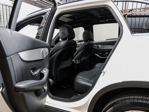 Used 2019 Mercedes-Benz GLC 300 image 46