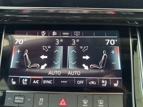 Used 2025 Audi Q8 Premium Plus AWD/4WD image 21