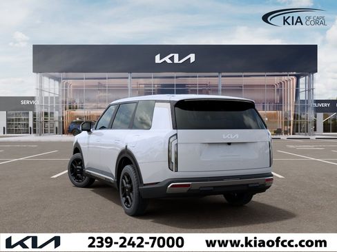 New 2027 Kia Telluride LX FWD image 4