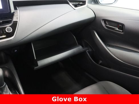 Used 2025 Toyota Corolla LE image 20