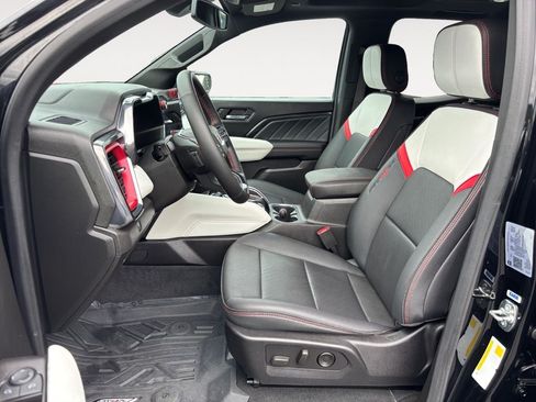 Used 2024 GMC Canyon AT4X AWD/4WD image 6