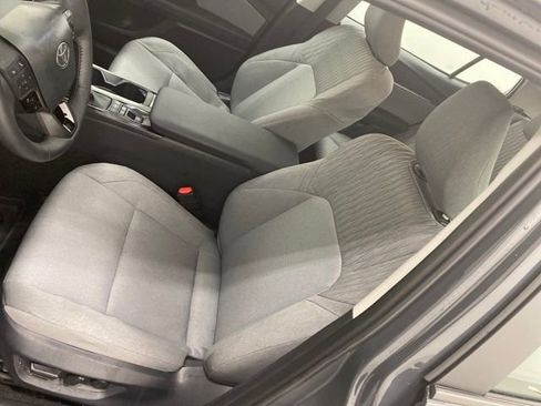 Used 2026 Toyota Camry LE image 12