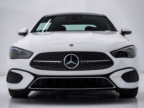 Used 2024 Mercedes-Benz CLE 300 4MATIC Coupe image 6