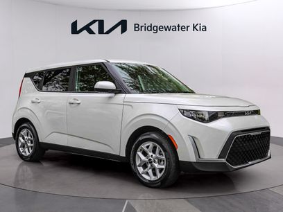 Certified 2025 Kia Soul LX w/ LX Technology Package