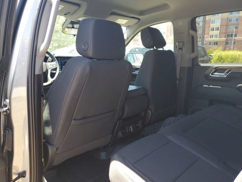 Used 2023 Chevrolet Silverado 1500 LT RWD image 15
