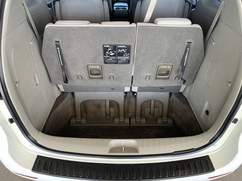 Used 2016 Kia Sedona L FWD image 14