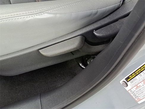 Used 2024 Nissan Kicks SR w/ SR Premium Package image 21