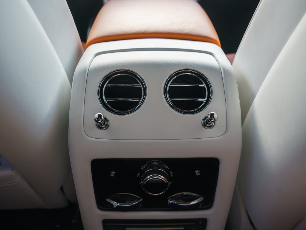 Certified 2023 Rolls-Royce Ghost w/ Ghost Package AWD/4WD image 40