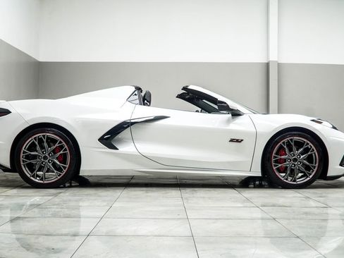 Used 2023 Chevrolet Corvette Stingray Premium Conv RWD image 9