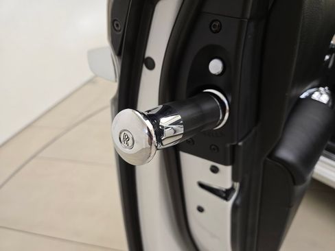 Certified 2012 Rolls-Royce Ghost RWD image 15