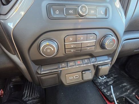 Used 2022 Chevrolet Silverado 1500 Custom w/ Safety Confidence Package AWD/4WD image 22