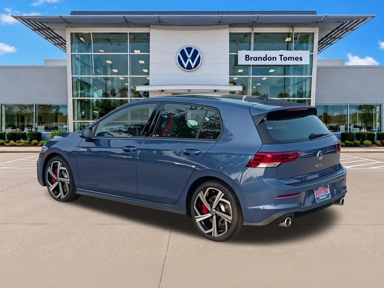 New 2026 Volkswagen GTI SE FWD image 7