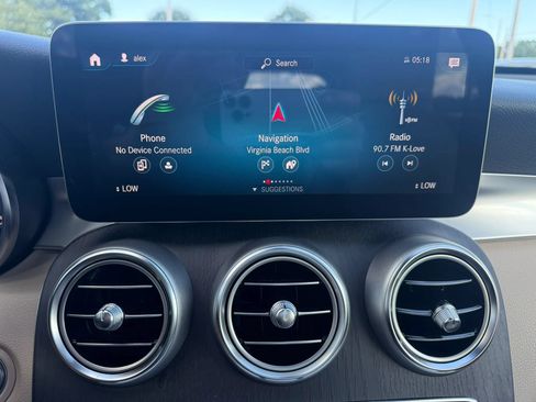 Used 2022 Mercedes-Benz GLC 300 4MATIC w/ Multimedia Package Lite image 20