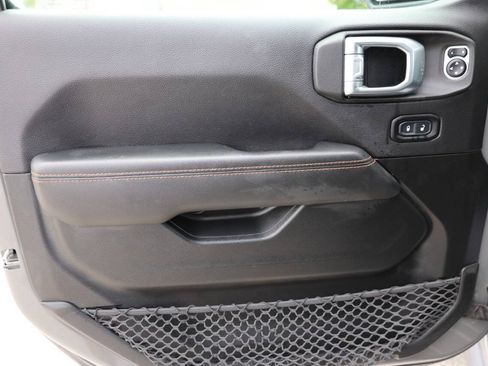 Used 2021 Jeep Gladiator Mojave AWD/4WD image 12
