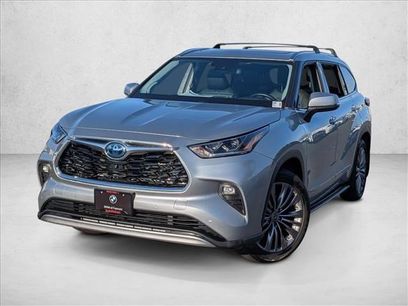 Used 2021 Toyota Highlander Platinum