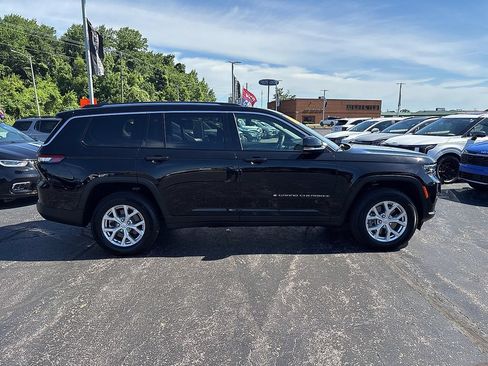 Used 2024 Jeep Grand Cherokee L Limited AWD/4WD image 2