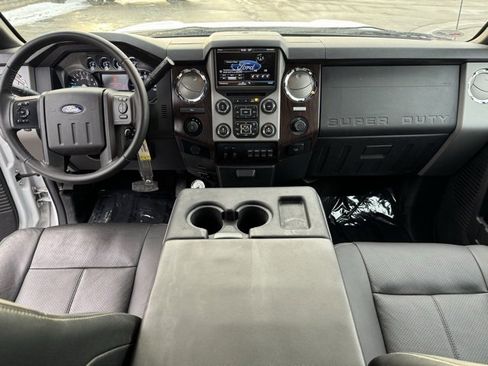 Used 2015 Ford F250 Lariat w/ Chrome Package image 7