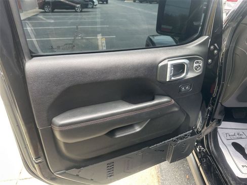 Used 2019 Jeep Wrangler Unlimited Rubicon AWD/4WD image 27