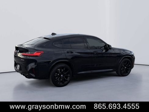 Used 2025 BMW X4 M40i w/ Premium Package image 3
