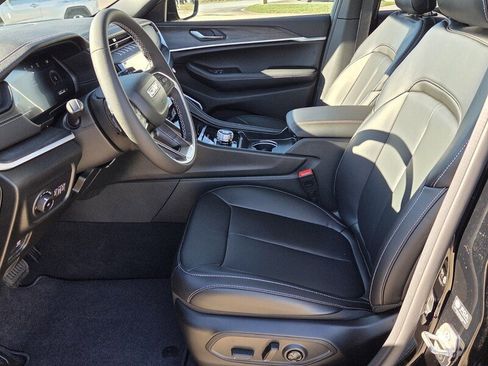 New 2026 Jeep Grand Cherokee Limited w/ Limited Altitude Package image 9