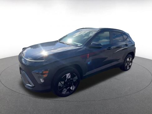 Used 2025 Hyundai Kona SEL image 8
