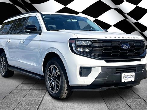 New 2026 Ford Expedition Max Active image 2