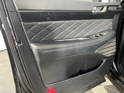 Used 2021 Hyundai Palisade Calligraphy w/ Winter Package image 10