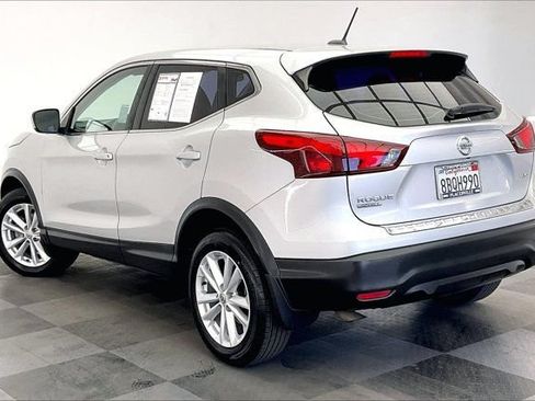 Used 2017 Nissan Rogue Sport S w/ S Appearance Package AWD/4WD image 10