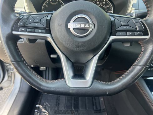 Used 2024 Nissan Altima 2.5 SR FWD image 10