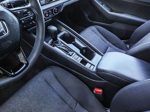 Used 2025 Honda Accord SE image 25