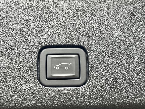 Certified 2024 Cadillac XT6 Sport AWD/4WD image 29