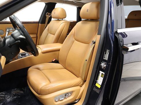 Used 2016 Rolls-Royce Ghost image 16