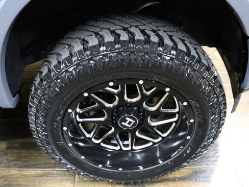 Used 2019 Ford F150 XLT w/ Equipment Group 302A Luxury AWD/4WD image 34